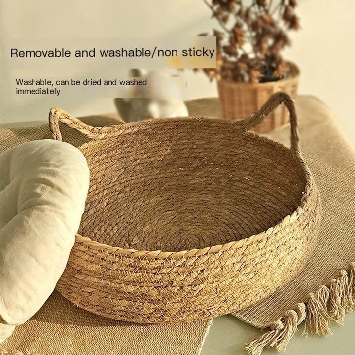 Panier pour chat en osier avec coussin blanc et oreilles de chat – modèle L’Oseraie Féline