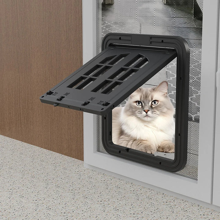 Chatière en plastique noir pour chat, pratique et durable, idéale pour l'accès facile à l'extérieur.