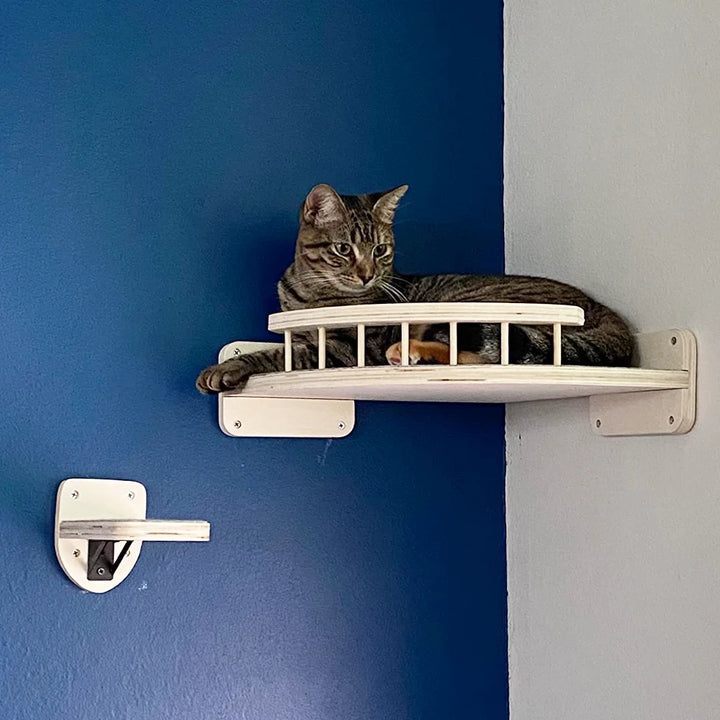 Wooden Wall-Mounted Cat Tree - Observation Platform - Control Tower