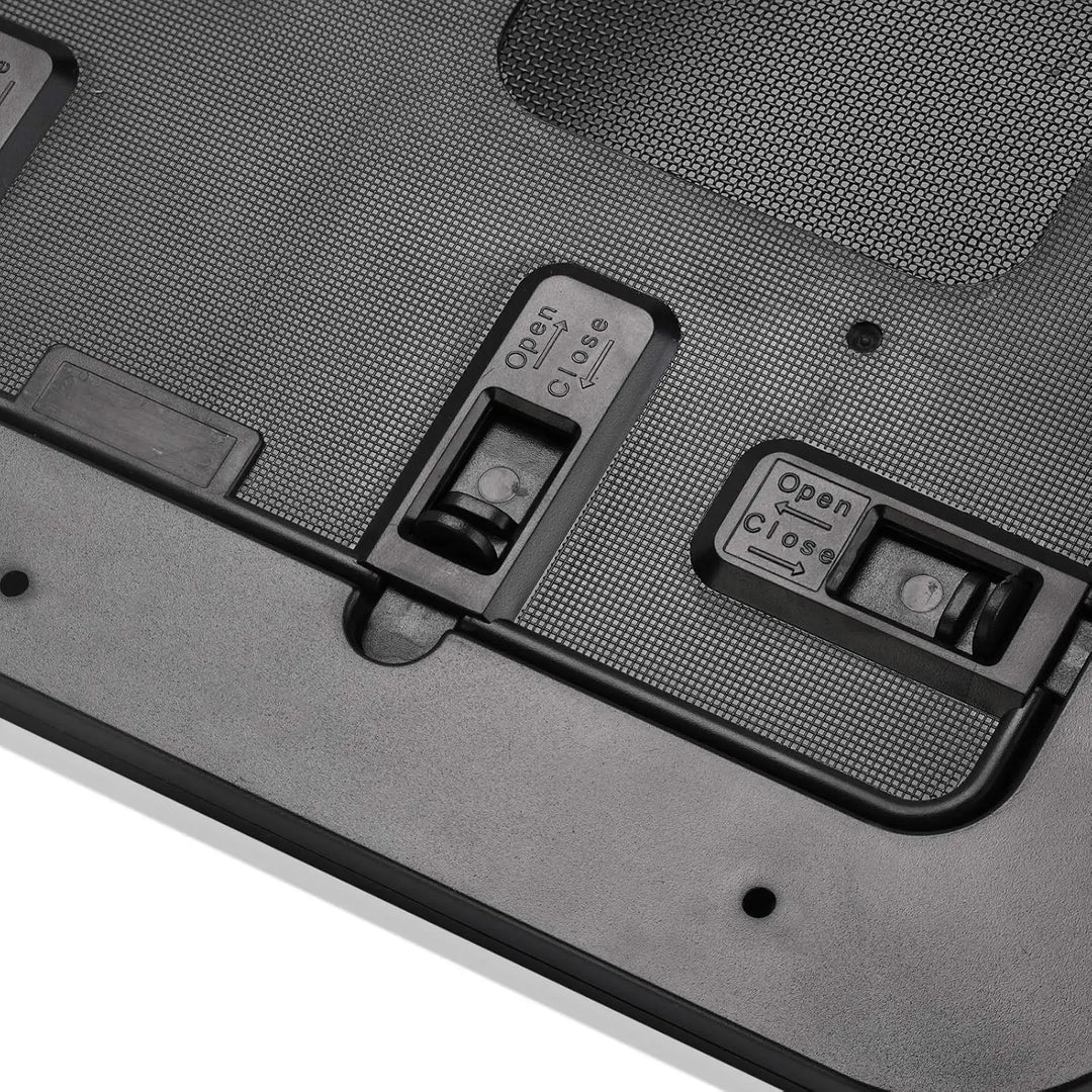 Géométrie du support en plastique noir avec fermetures Open/Close pour une utilisation pratique.