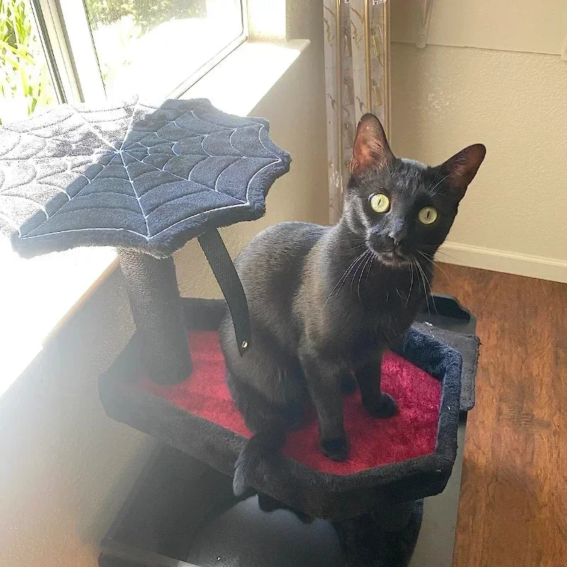 Black cat tree - Gothic