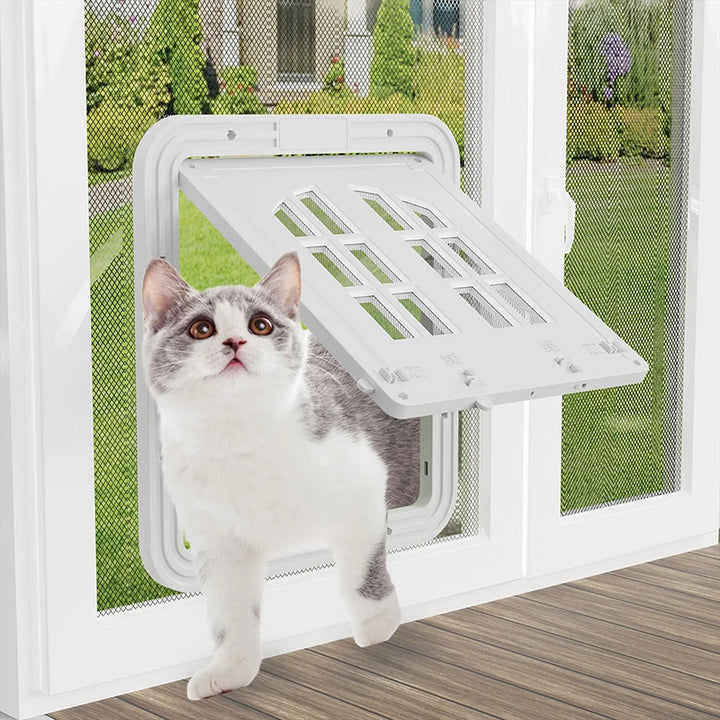 Chatière en plastique blanc, idéale pour chats, avec grille et accès facile à l'extérieur.
