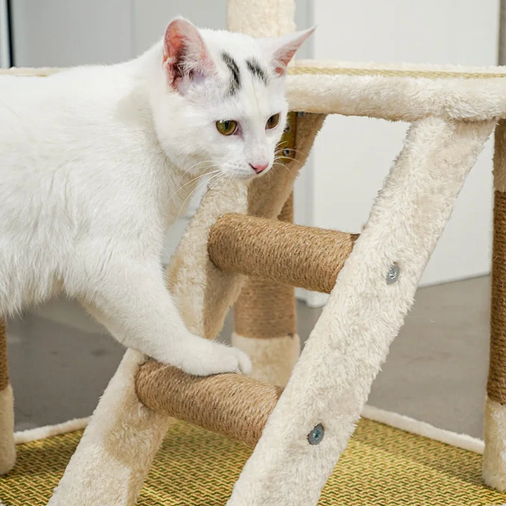 Designer-Kratzbaum aus Holz und Sisal - Modell: ChicCat