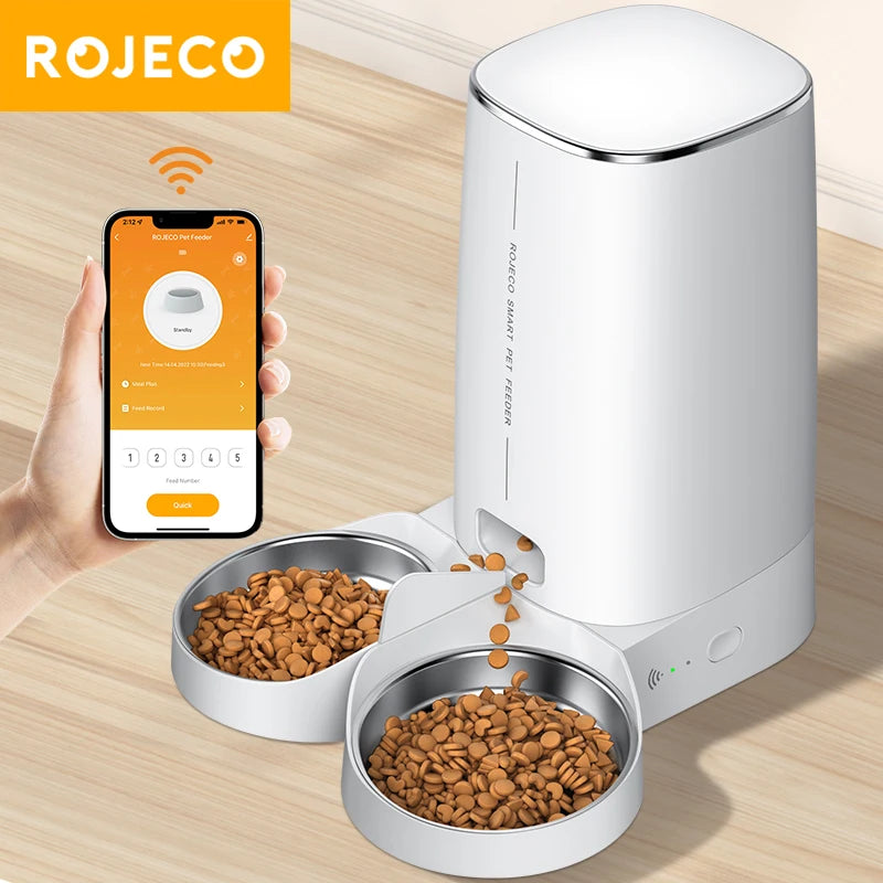Distributeur automatique Rojeco pour animaux, blanc, avec bols en acier inoxydable et contrôle via smartphone.
