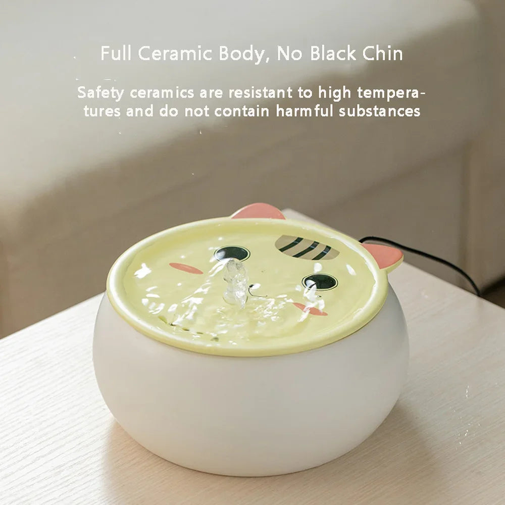 Fontaine à eau en céramique, design mignon, résistant aux hautes températures, couleur blanche et jaune.