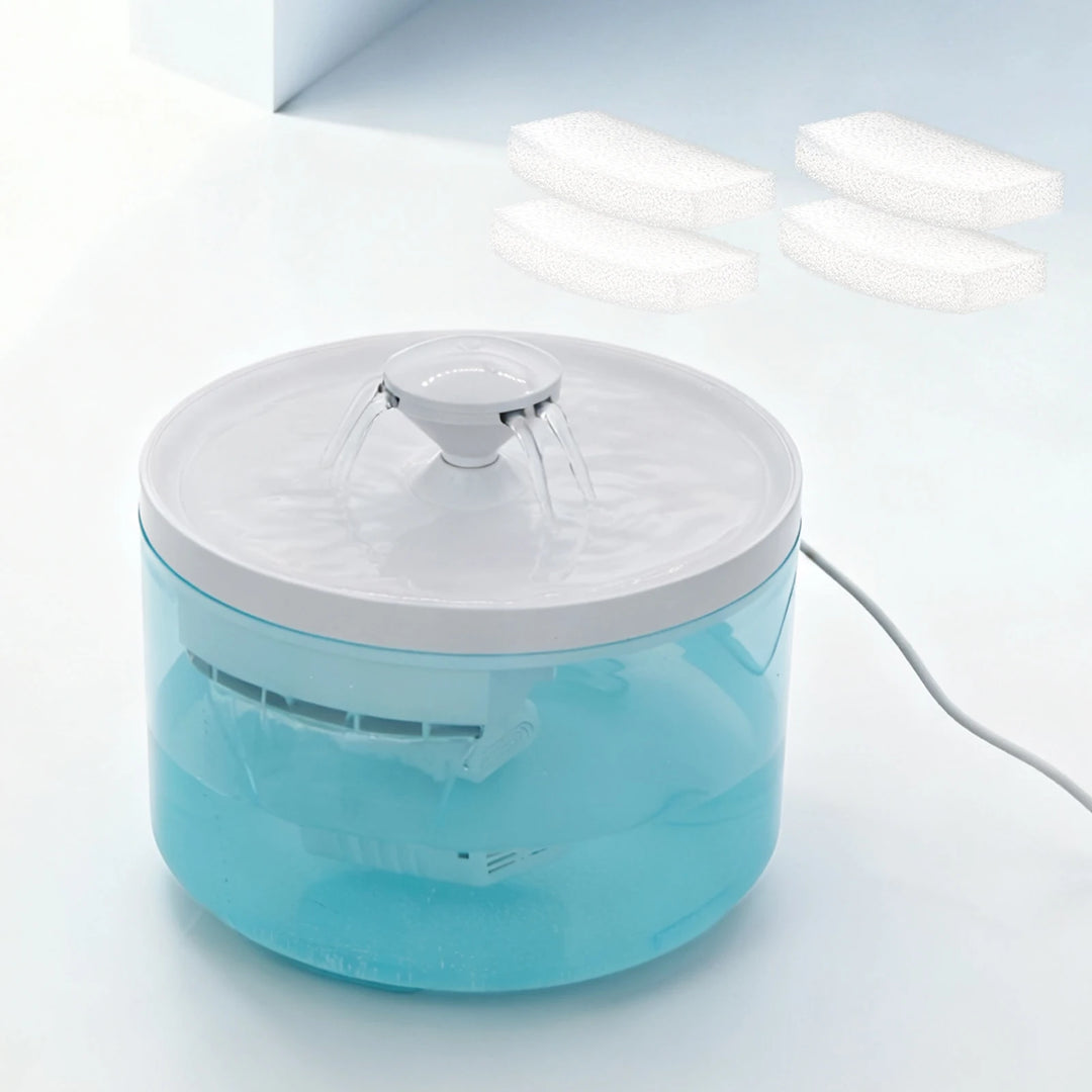 Nettoyeur à ultrasons bleu, design moderne, avec couvercle blanc et éponges incluses pour un nettoyage efficace.