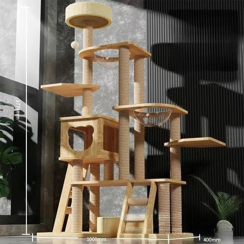 Natürlicher Holz- und Designer-Kratzbaum - „CatForest“