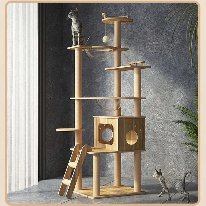 Natürlicher Holz- und Designer-Kratzbaum - „CatForest“